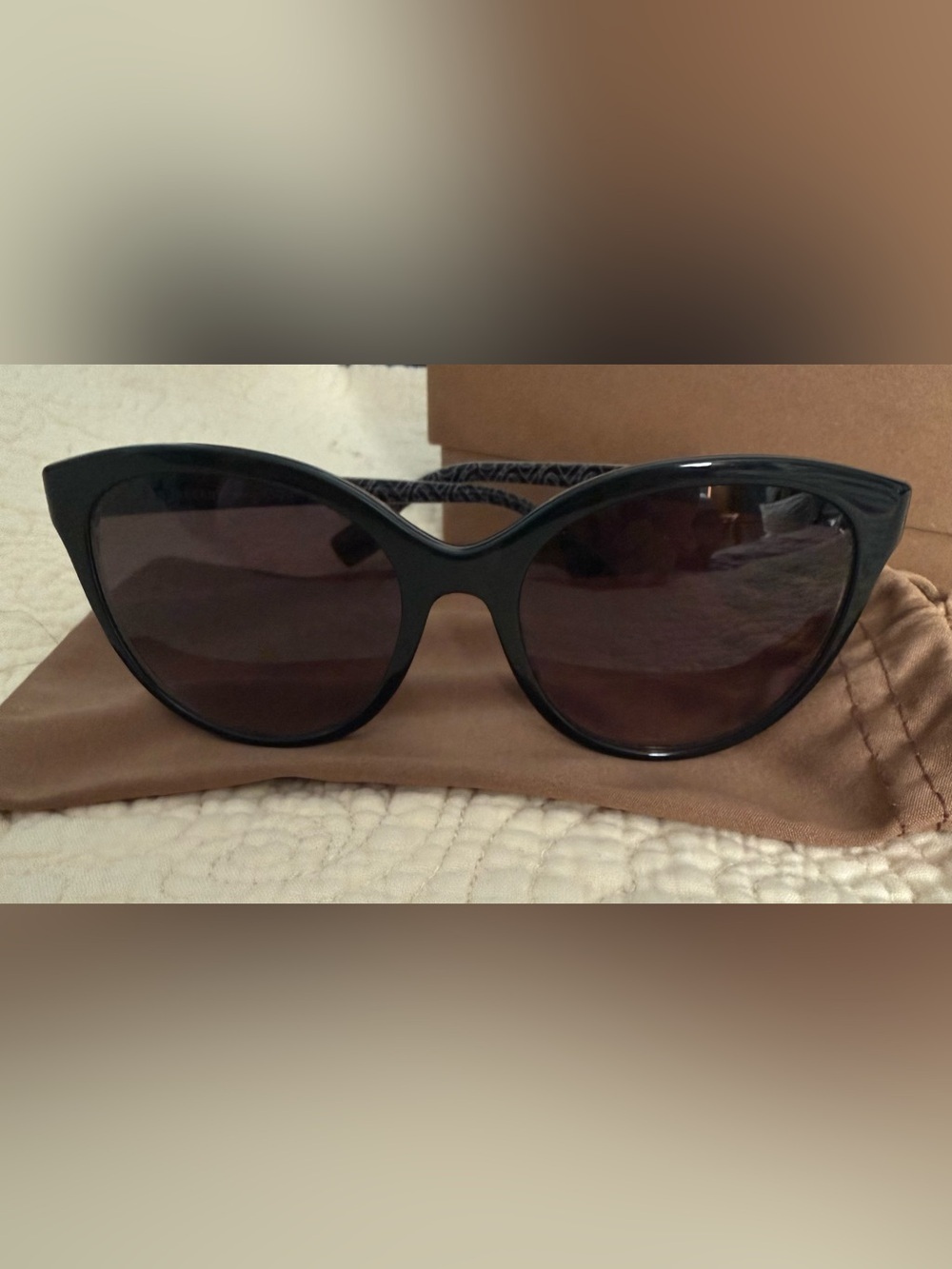 Burberry Black Cat Eye Sunglasses with Gold Logo Accent! FULL INCLUSION!